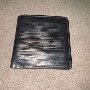 Authentic Louis Vuitton Black Epi Leather Bifold Men’s Wallet